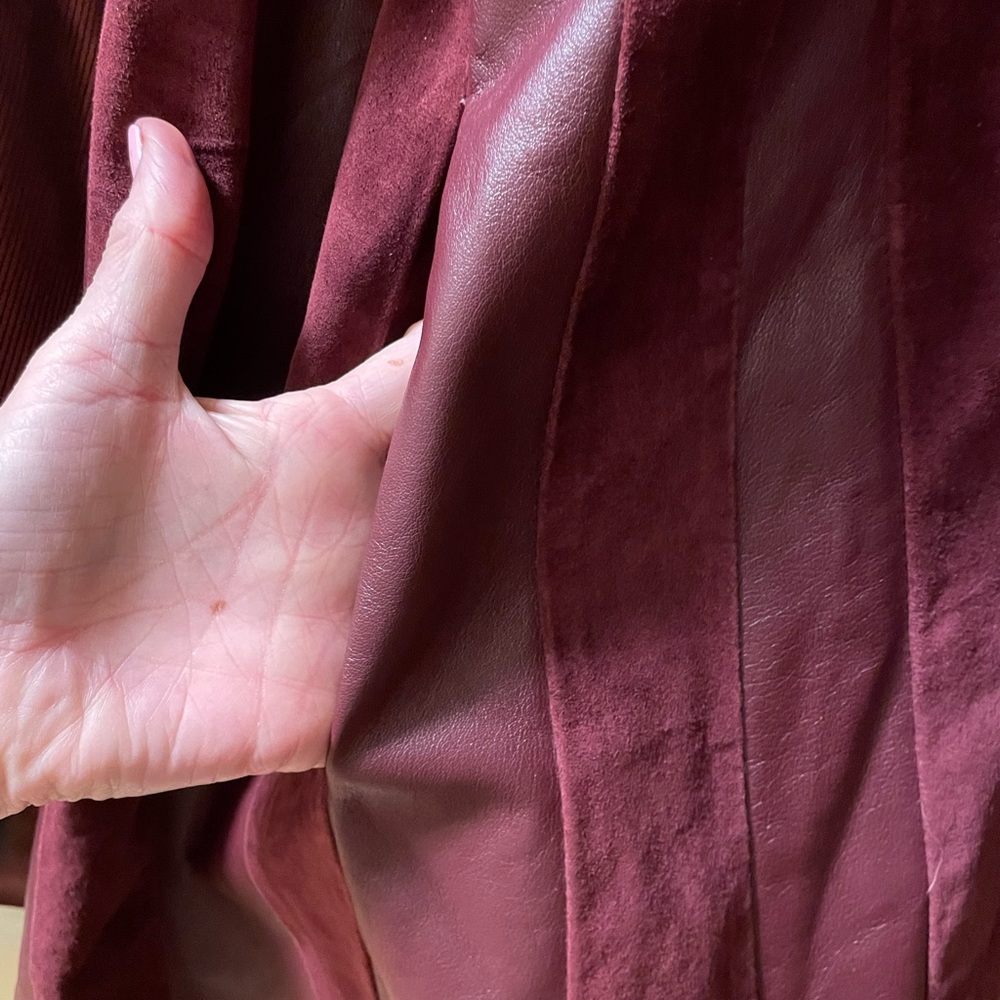 Plus Size Leather Jacket. - image 8